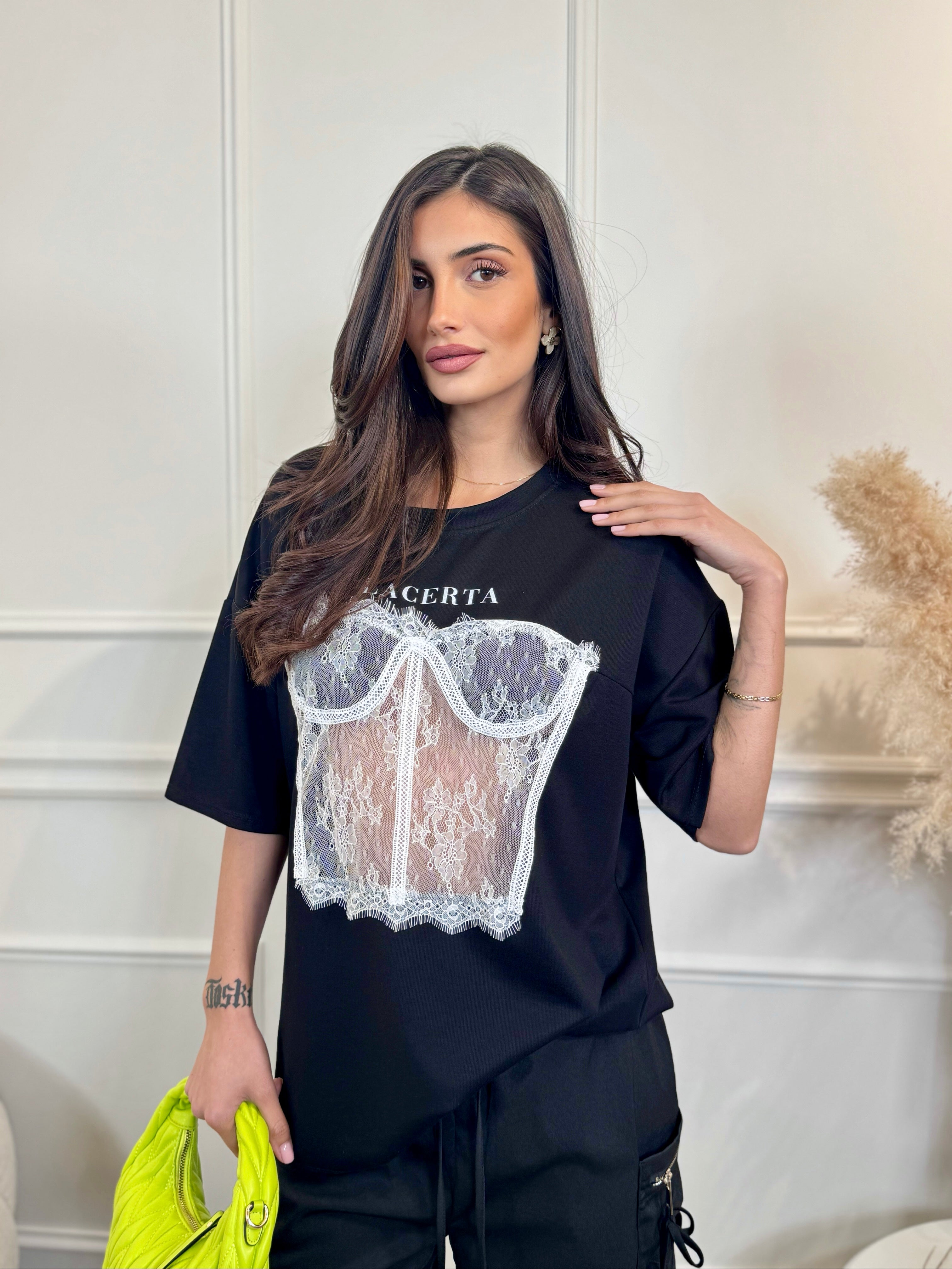 T-SHIRT BELLE BLACK